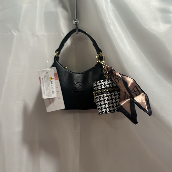 Black & WHITE  mini purse charm NWT - Picture 2 of 2